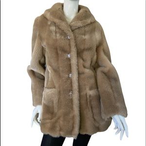 Luxurious Winter Fur Coat W/ Pockets